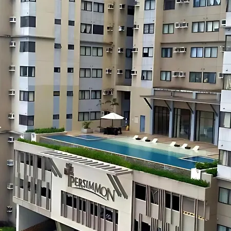 Walk To Sm - Ayala, The Persimmon With Pool
